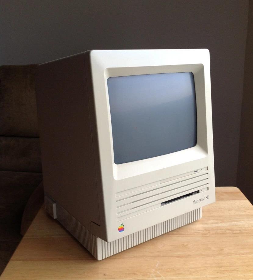 Apple Macintosh SE